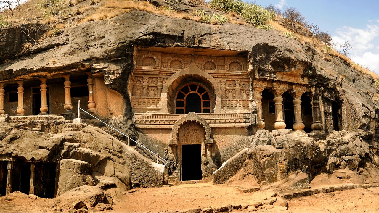 Pandav Leni